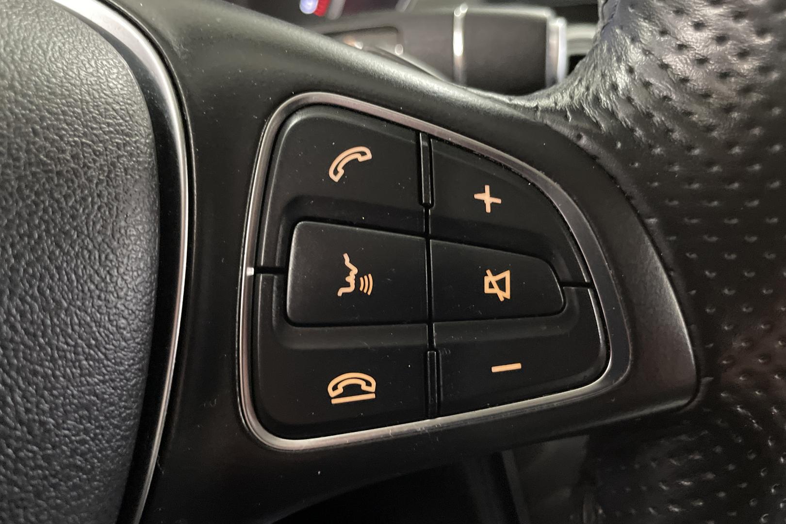 MERCEDES-BENZ C 2016