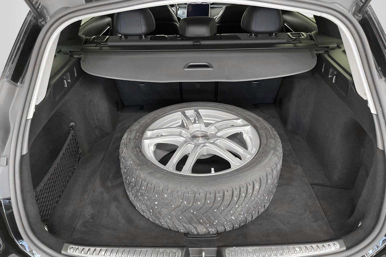MERCEDES-BENZ C 12