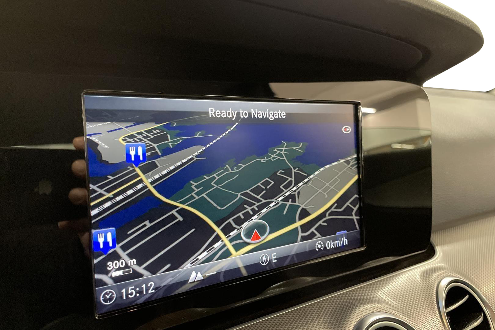 MERCEDES-BENZ E 2017