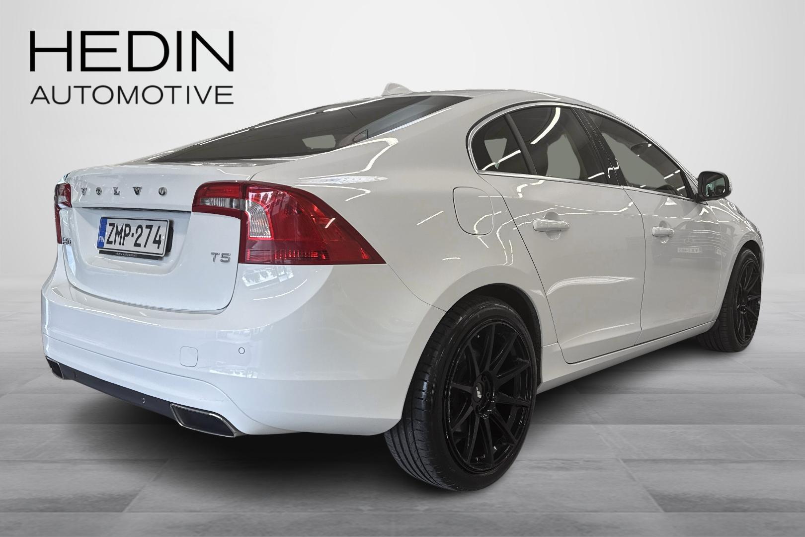VOLVO S60 2