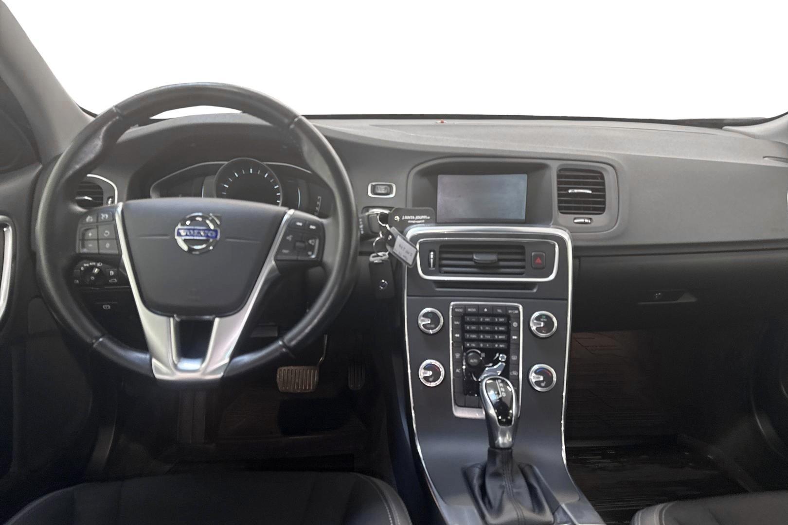 VOLVO S60 8