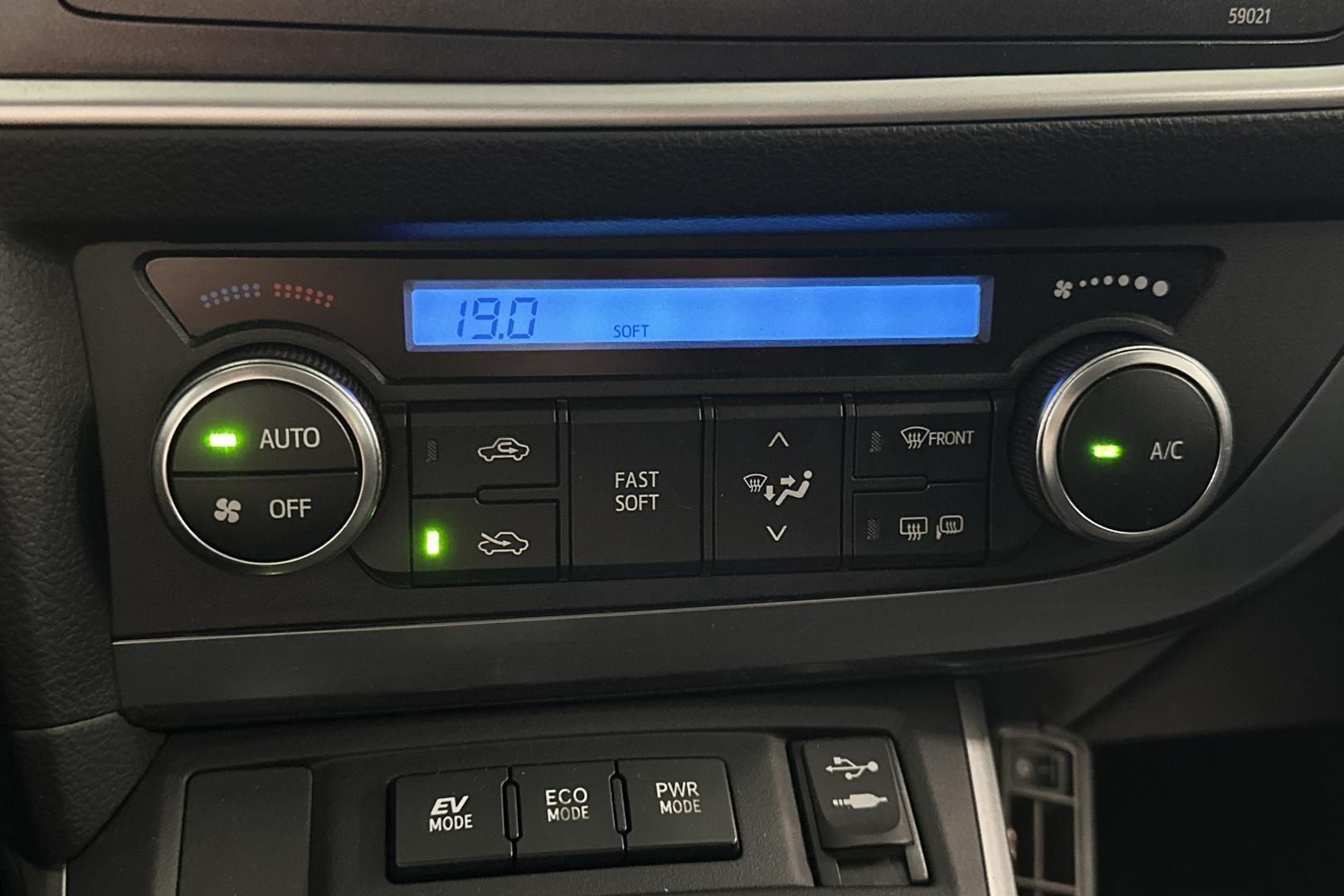 Toyota Auris 2013