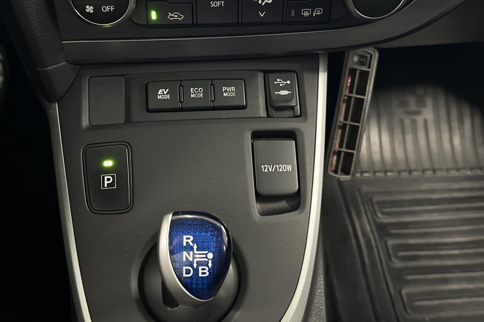 Toyota Auris 2013