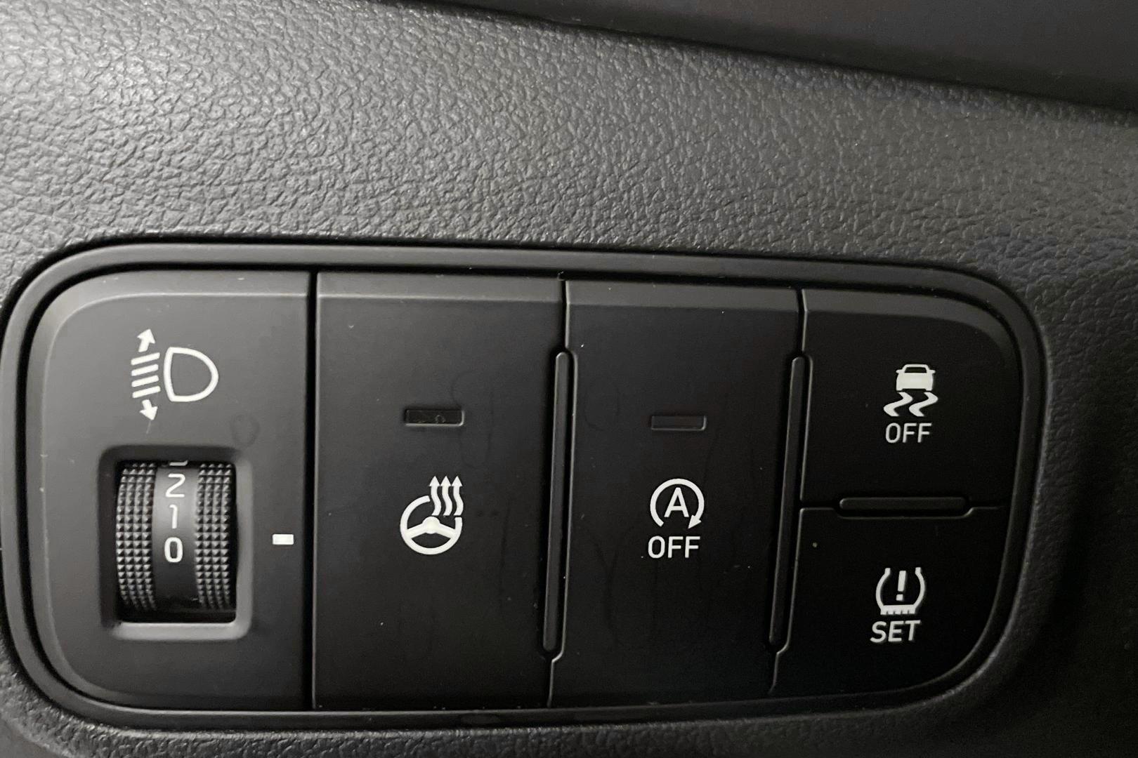 HYUNDAI i20 Hatchback 2021