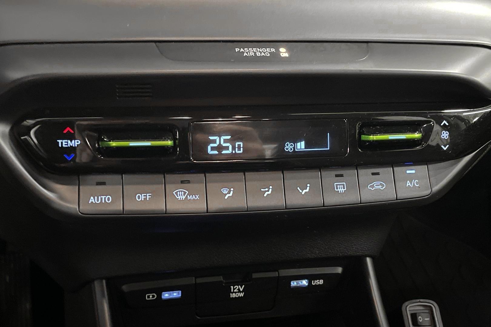 HYUNDAI i20 Hatchback 2021