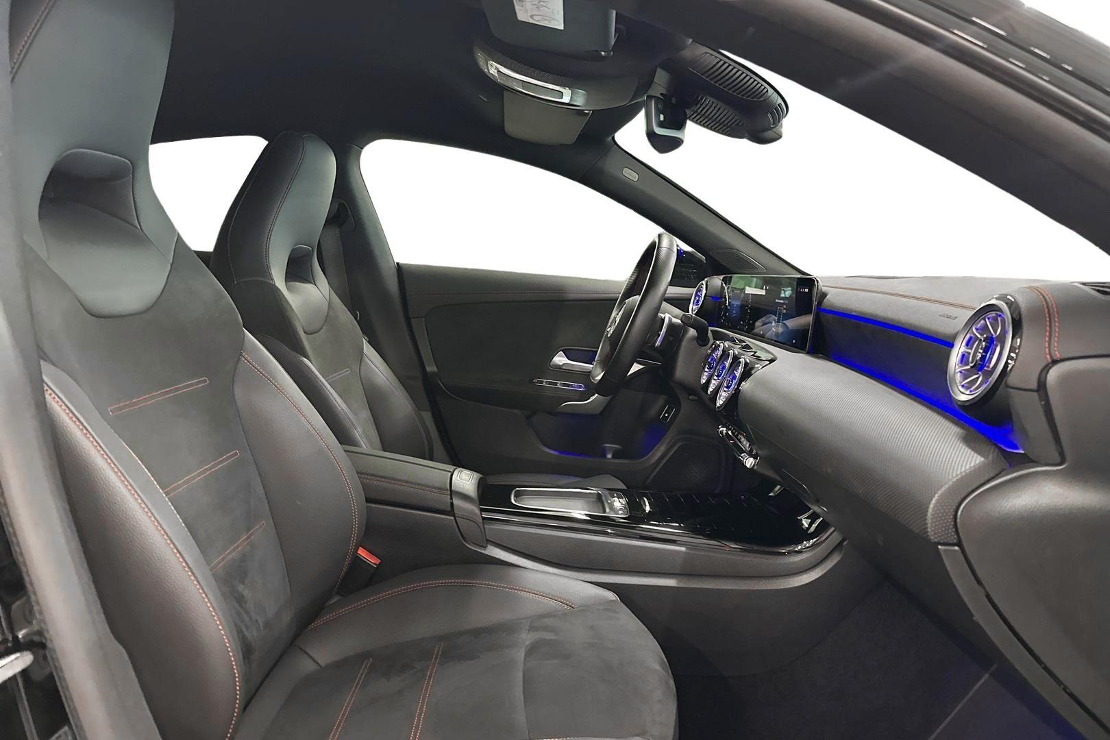 Mercedes-Benz CLA 2025