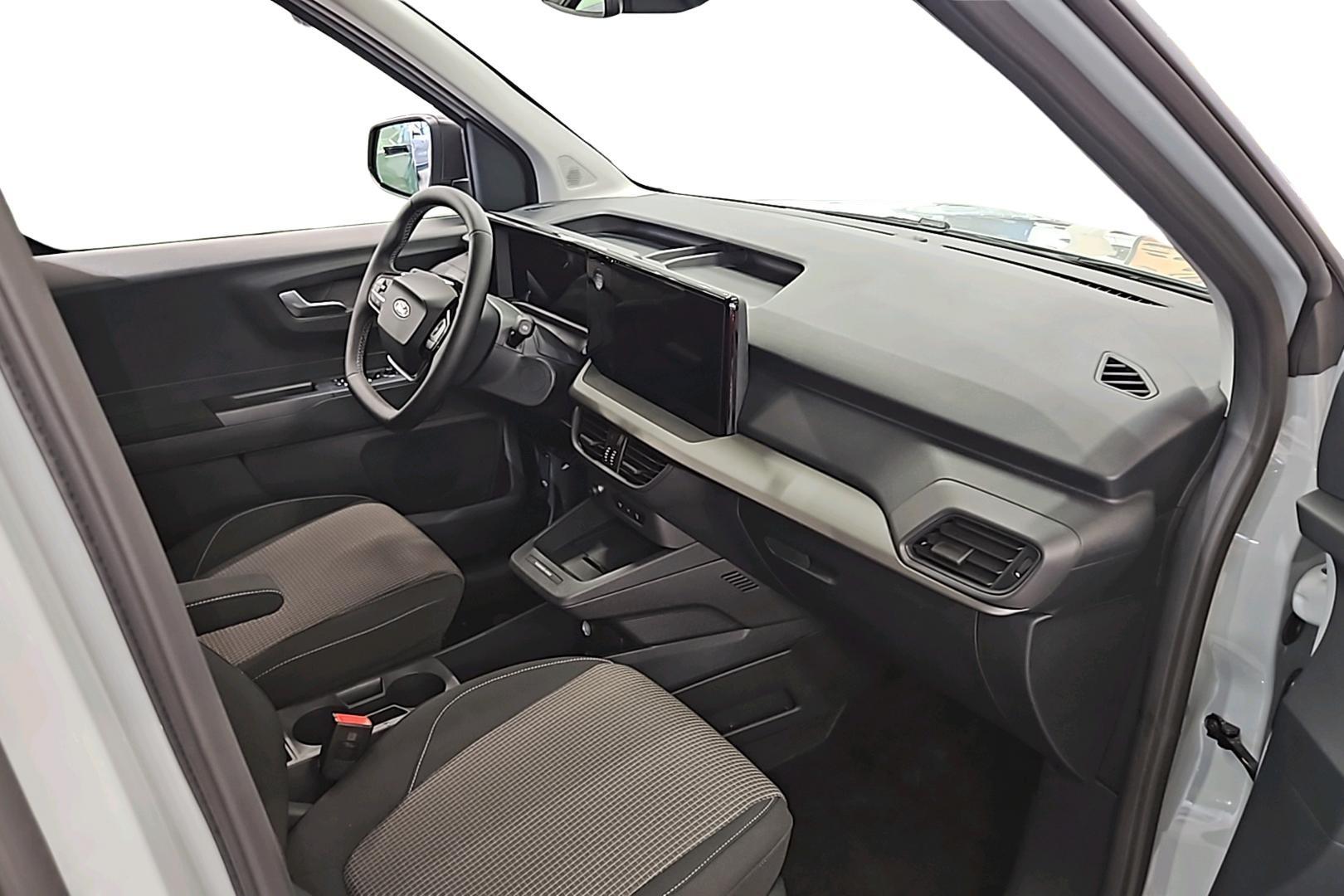 Ford Tourneo Courier 2025