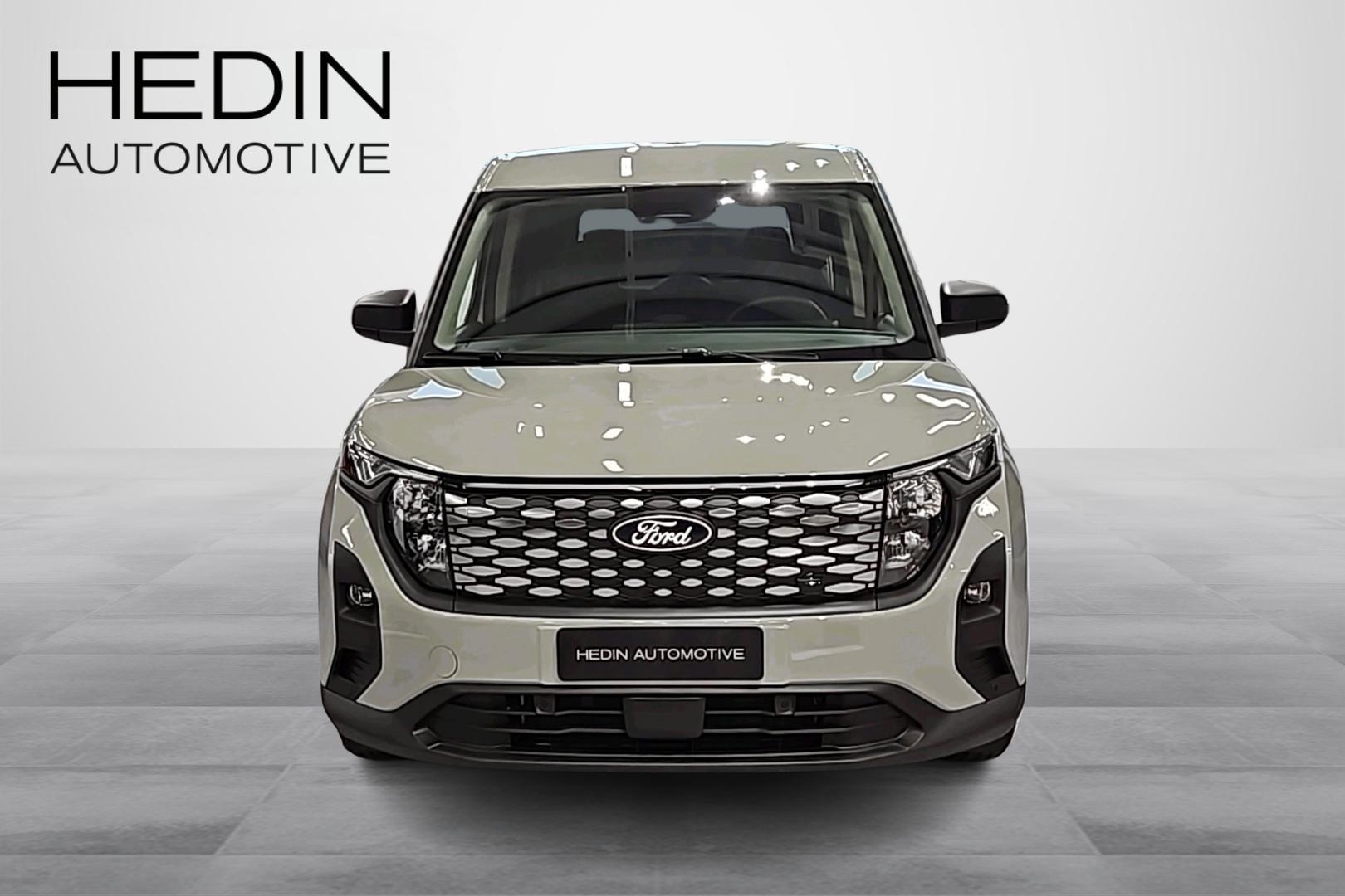 Ford Tourneo Courier 2025