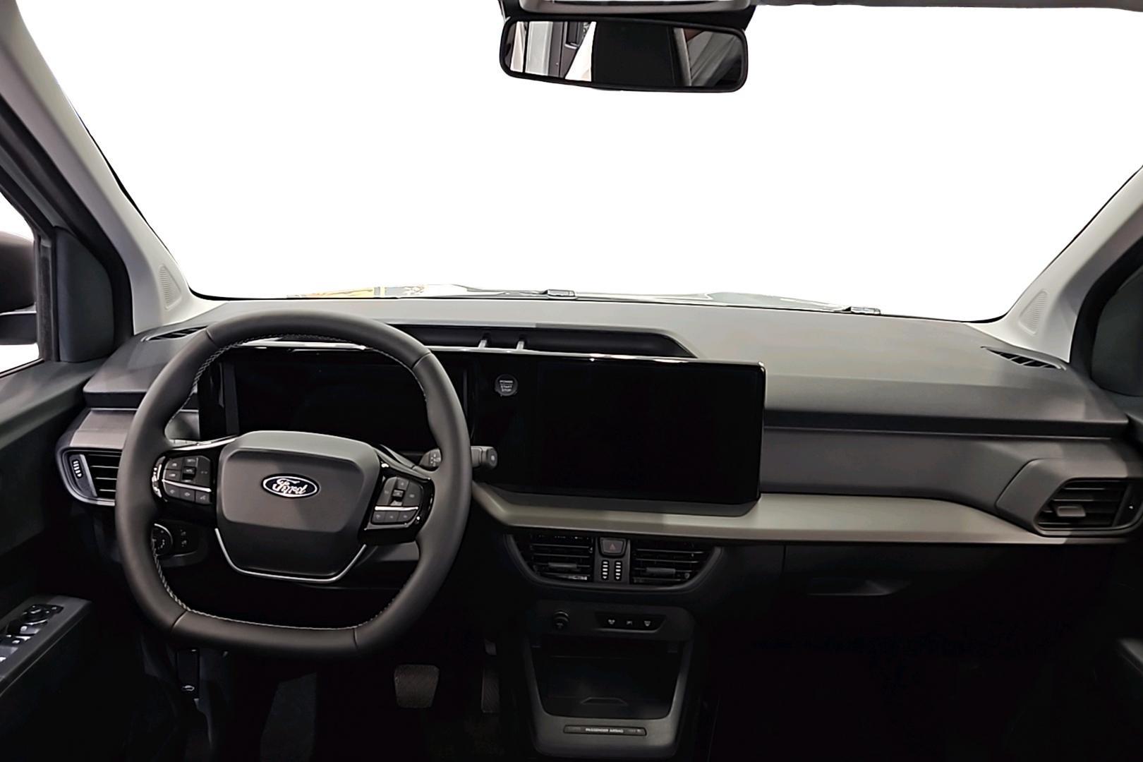 Ford Tourneo Courier 2025