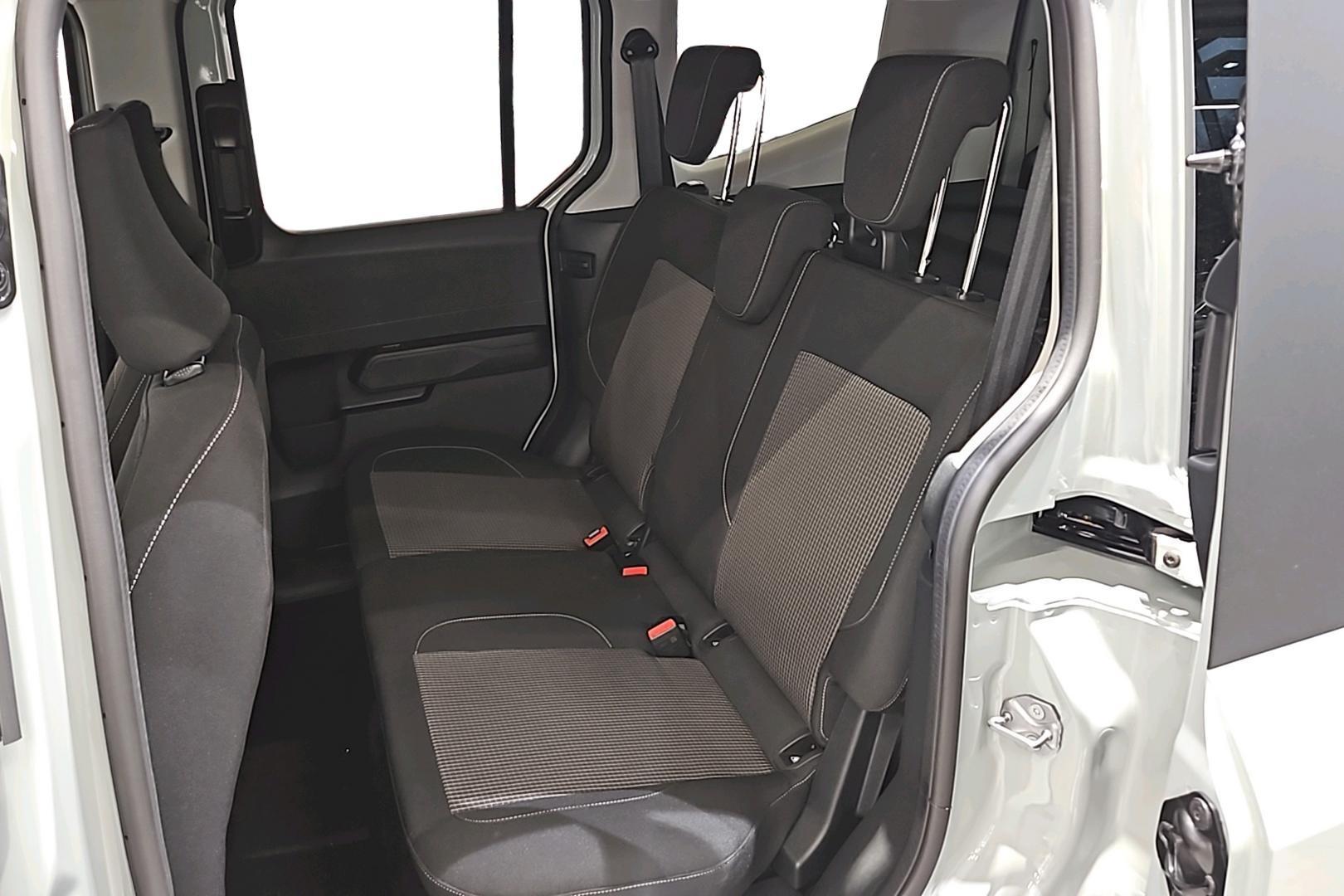 Ford Tourneo Courier 2025