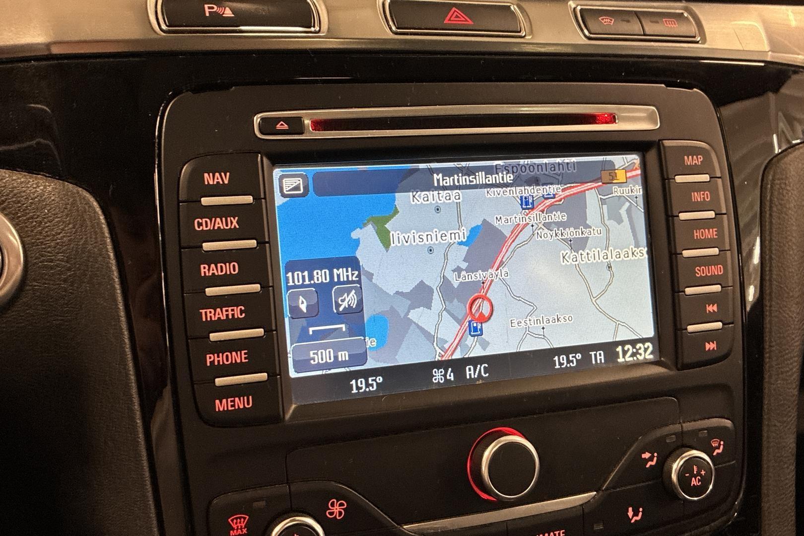 Ford S-Max 2012