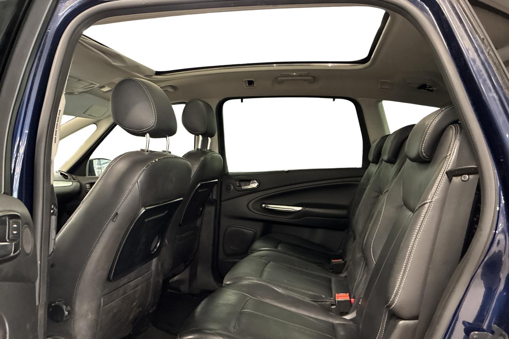 Ford S-Max 2012