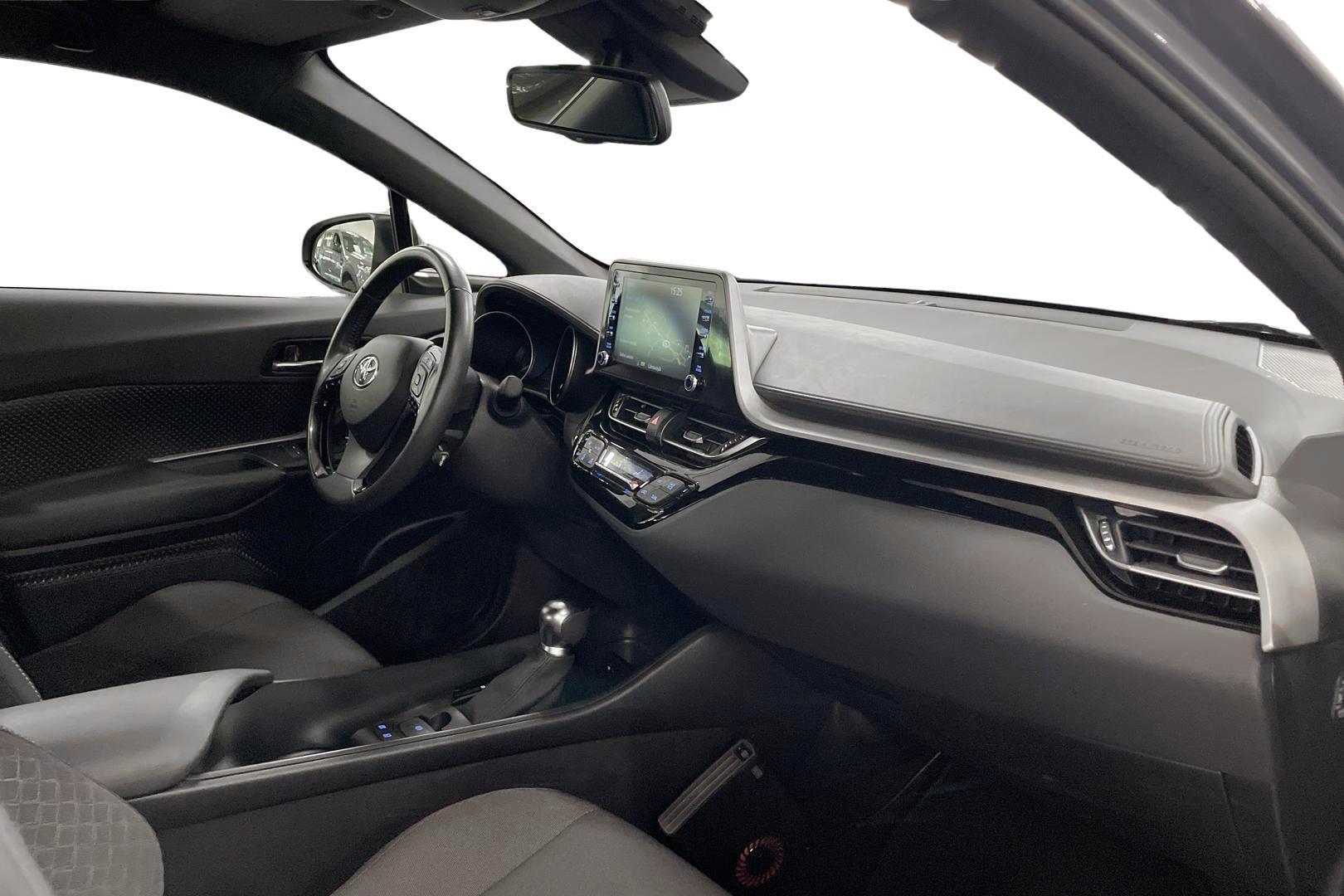 Toyota C-HR 12