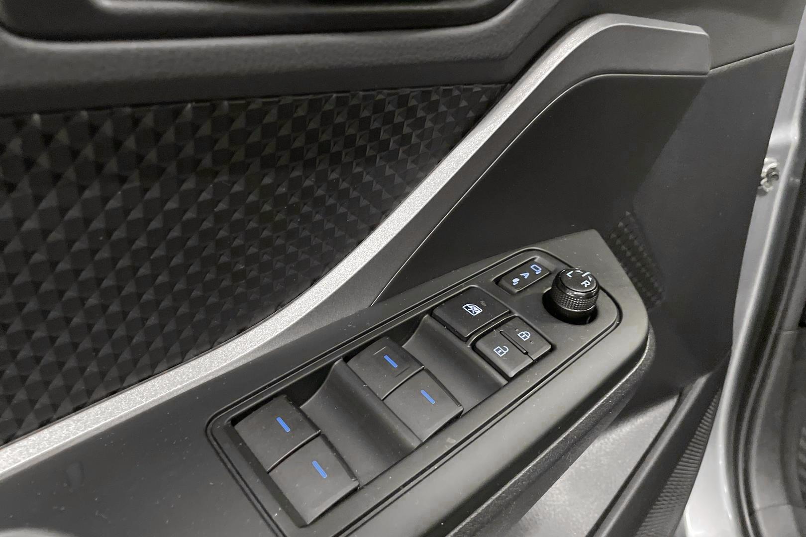 Toyota C-HR 13