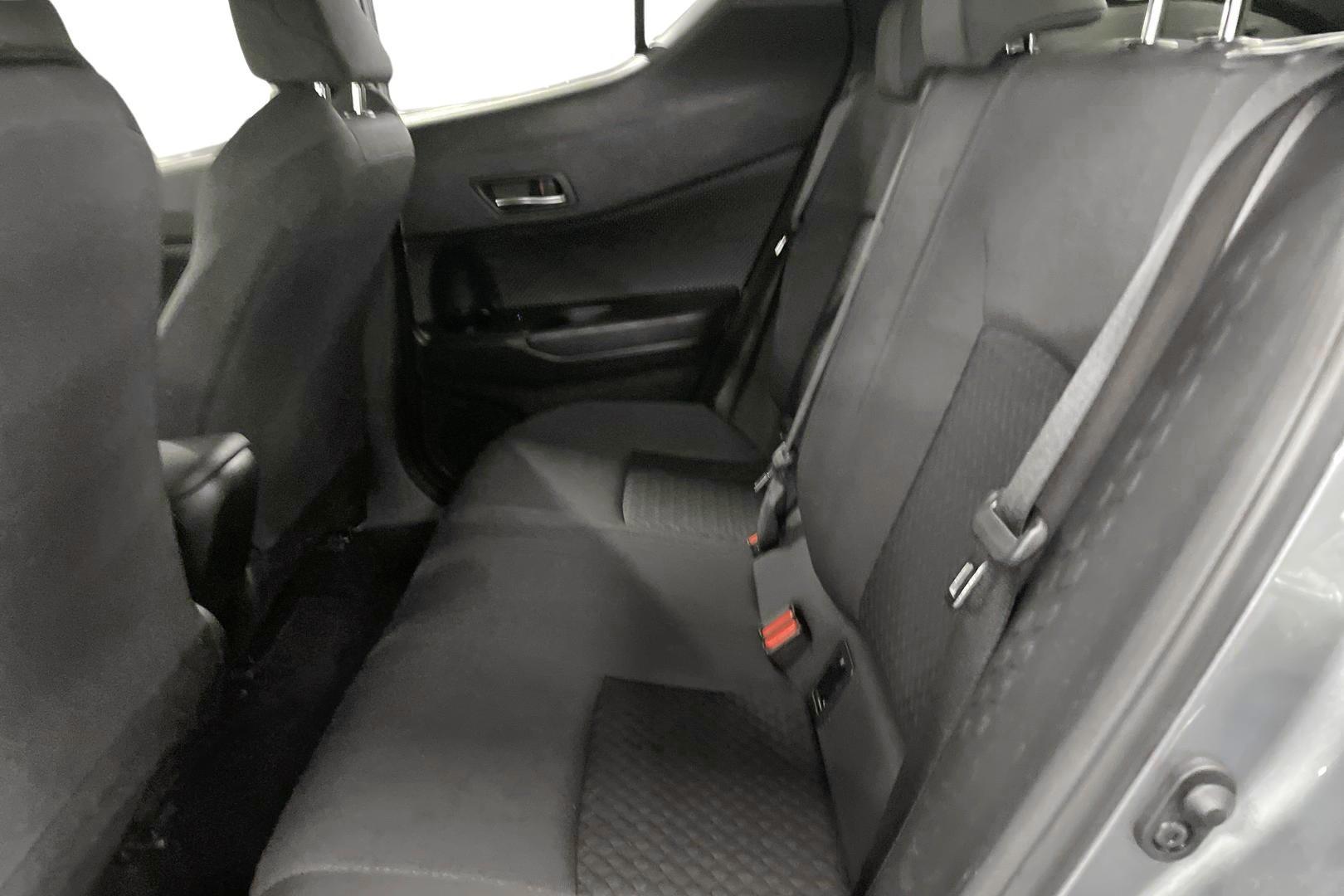 Toyota C-HR 9