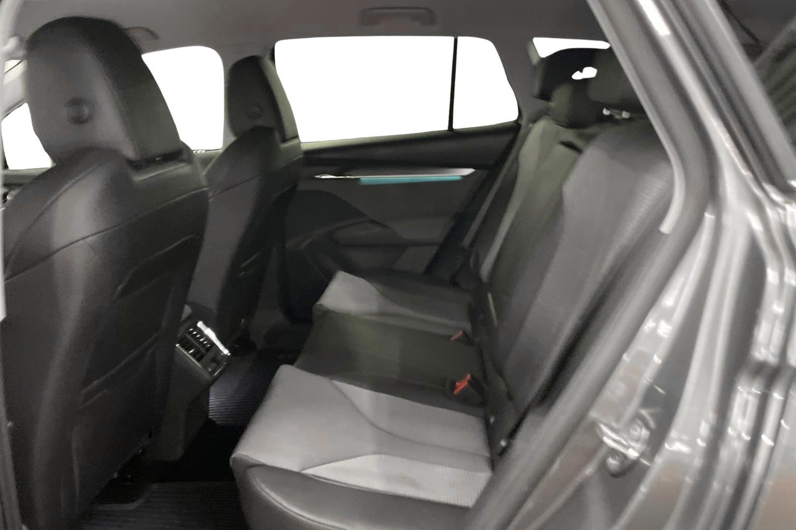 Skoda Enyaq 9