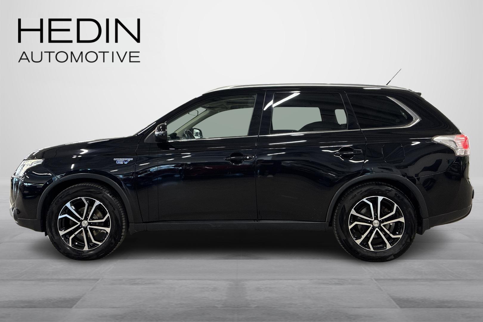 MITSUBISHI Outlander PHEV 2015