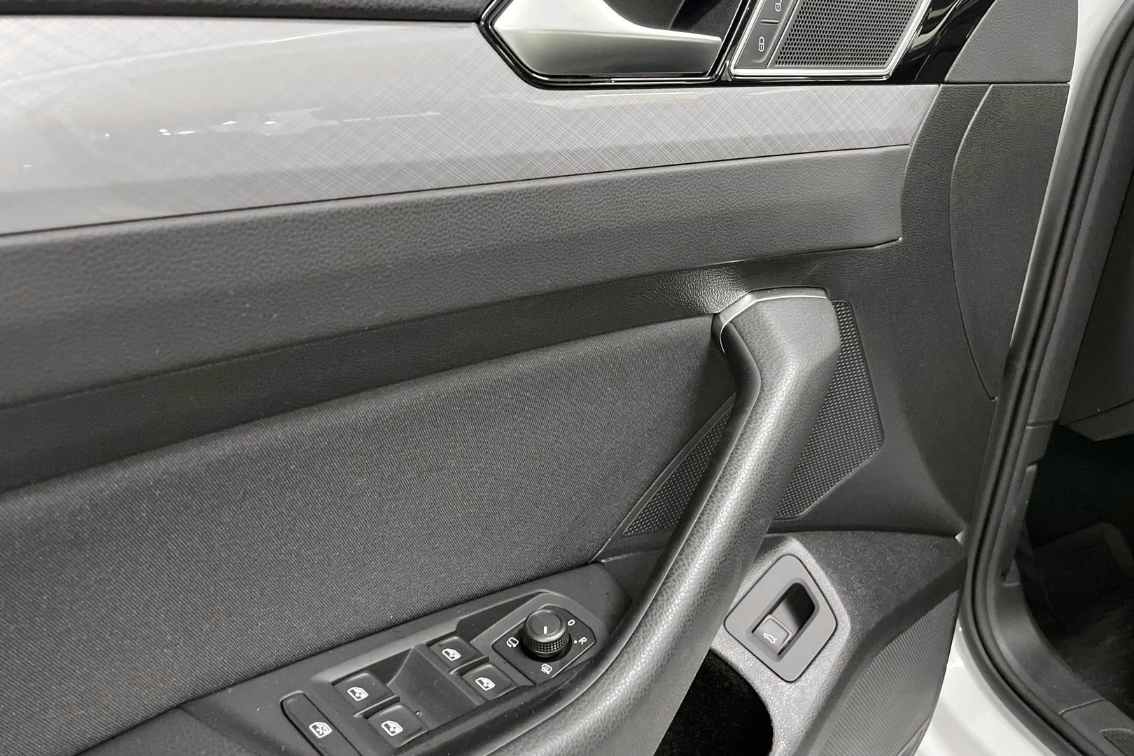 Volkswagen Passat 2022