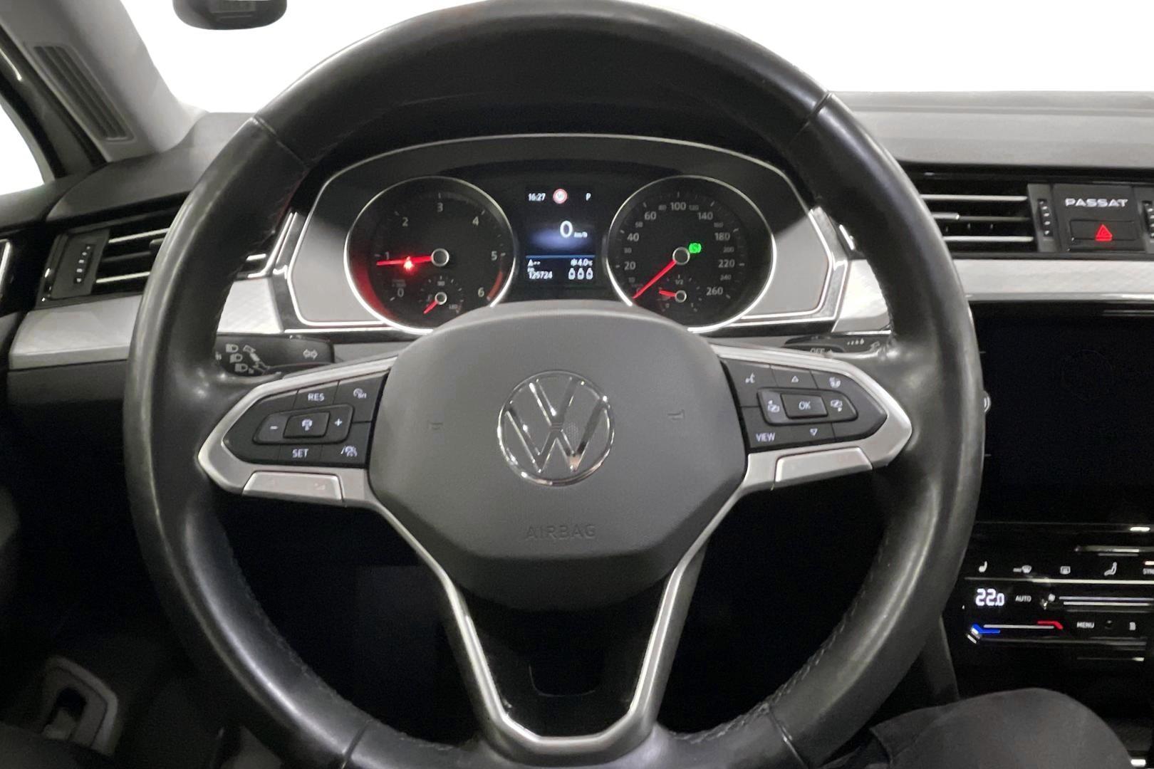 Volkswagen Passat 2022