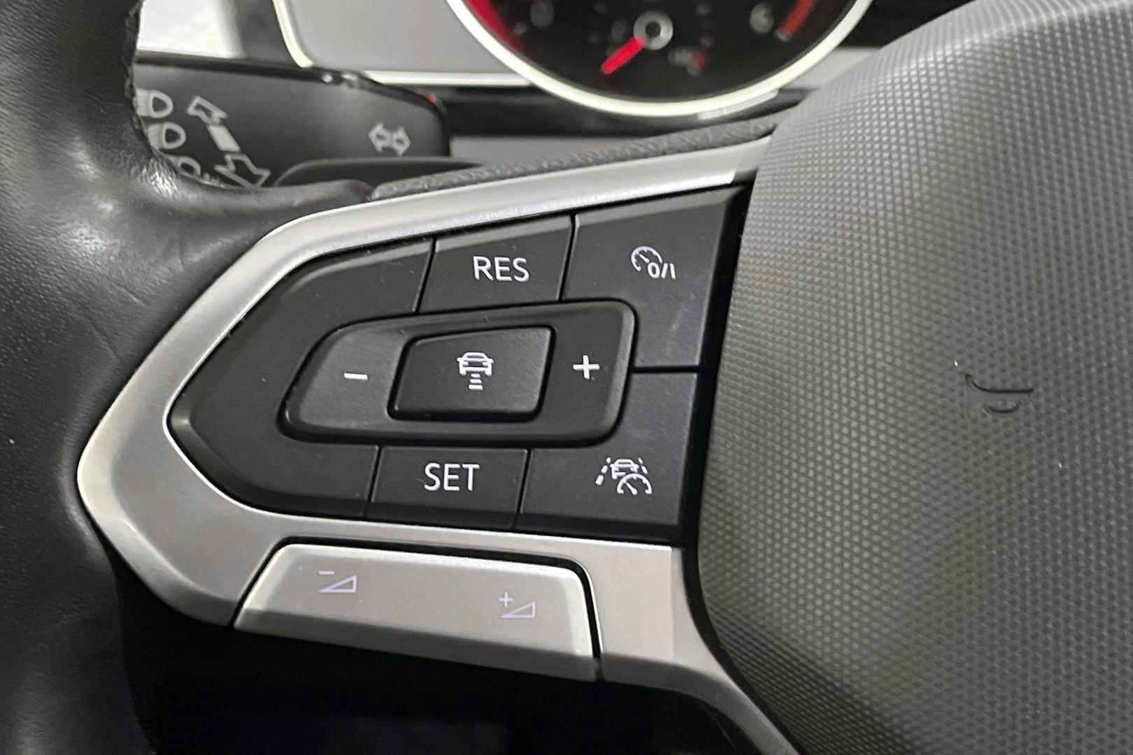 Volkswagen Passat 2022