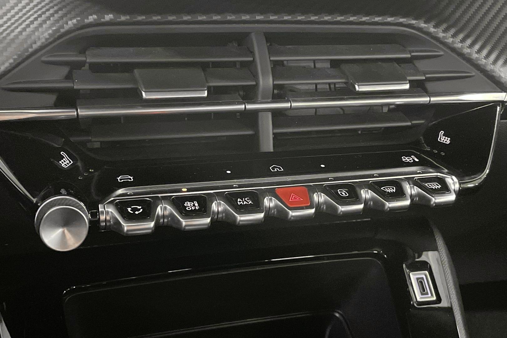 Peugeot e-2008 2023