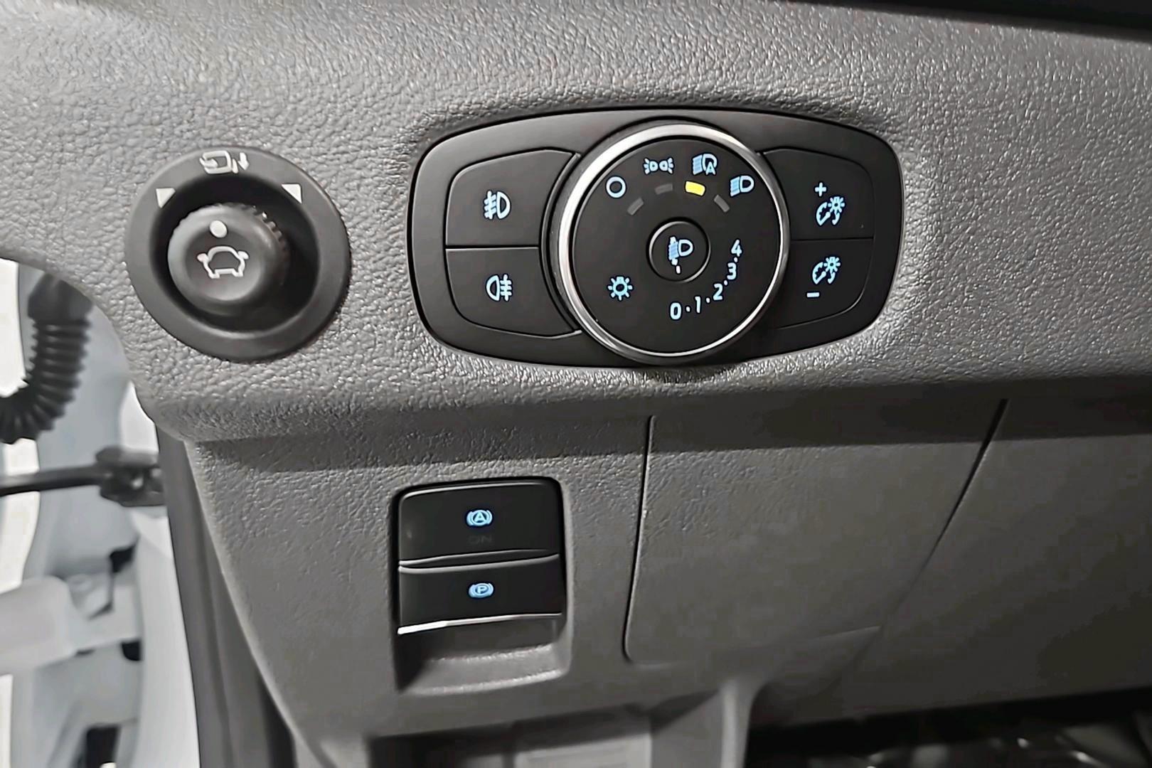 FORD TRANSIT 2025
