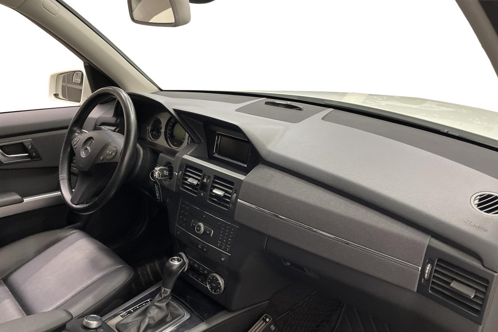 Mercedes-Benz GLK 2011