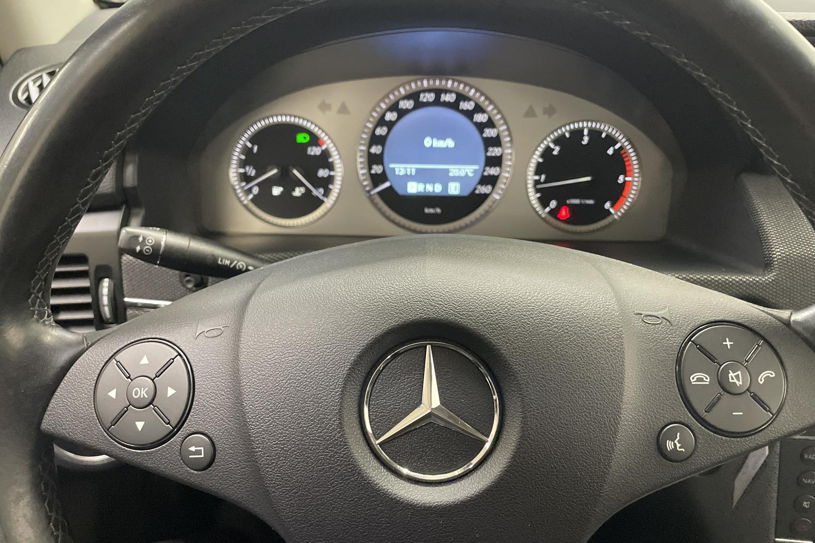 Mercedes-Benz GLK 2011