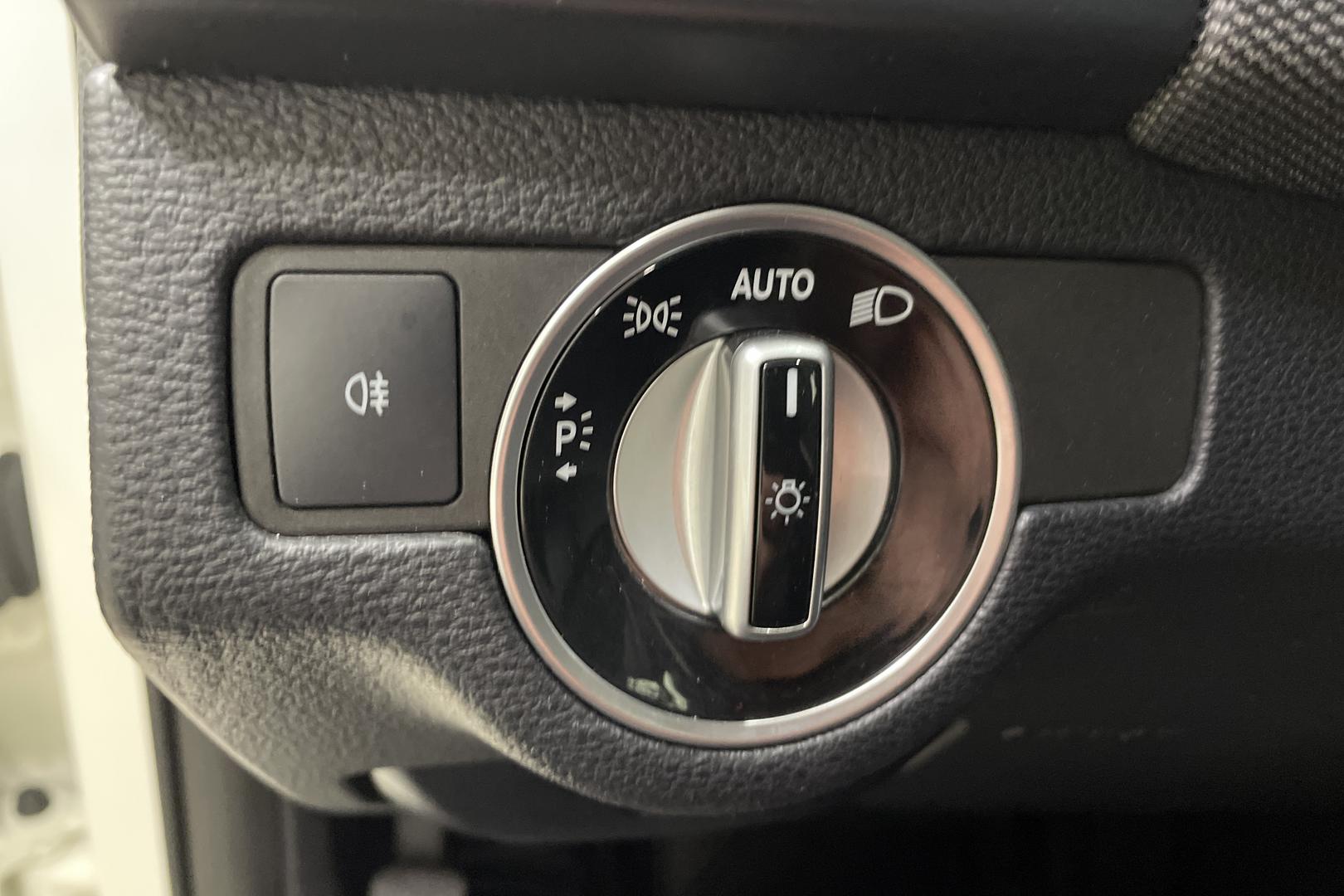 Mercedes-Benz GLK 2011