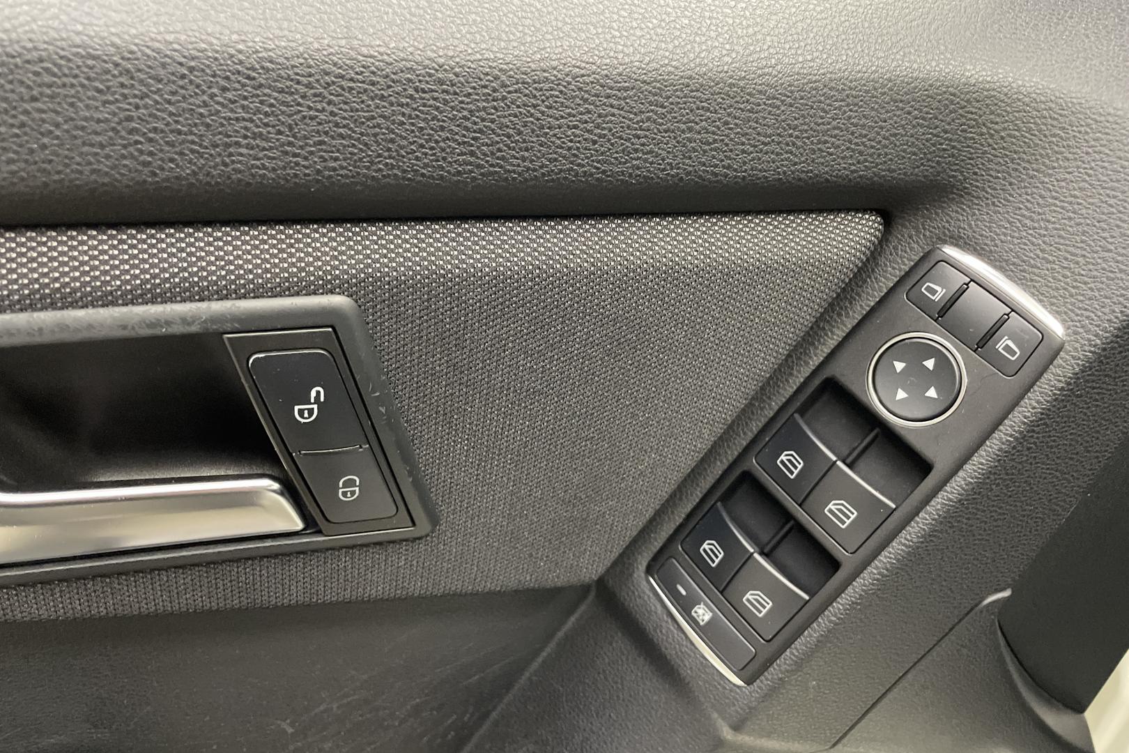 Mercedes-Benz GLK 2011