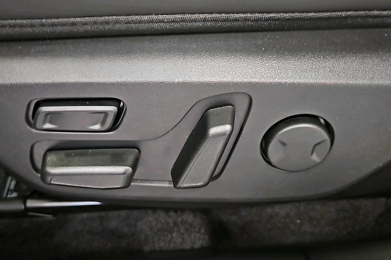 Kia EV4 33