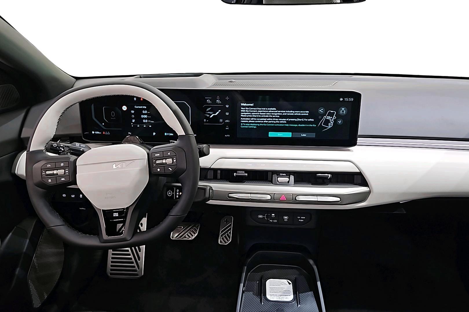 Kia EV4 8