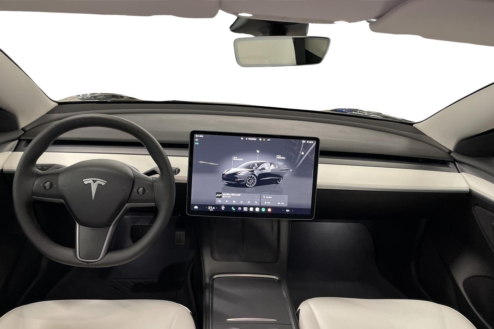 Tesla Model 3 2022