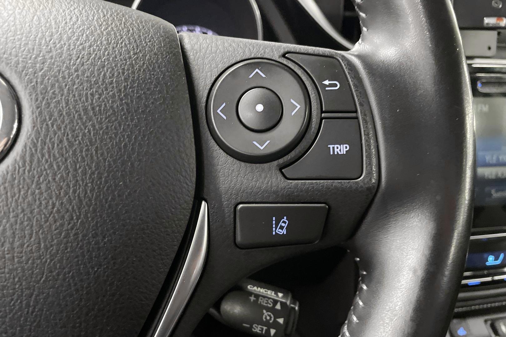 Toyota Auris 2016