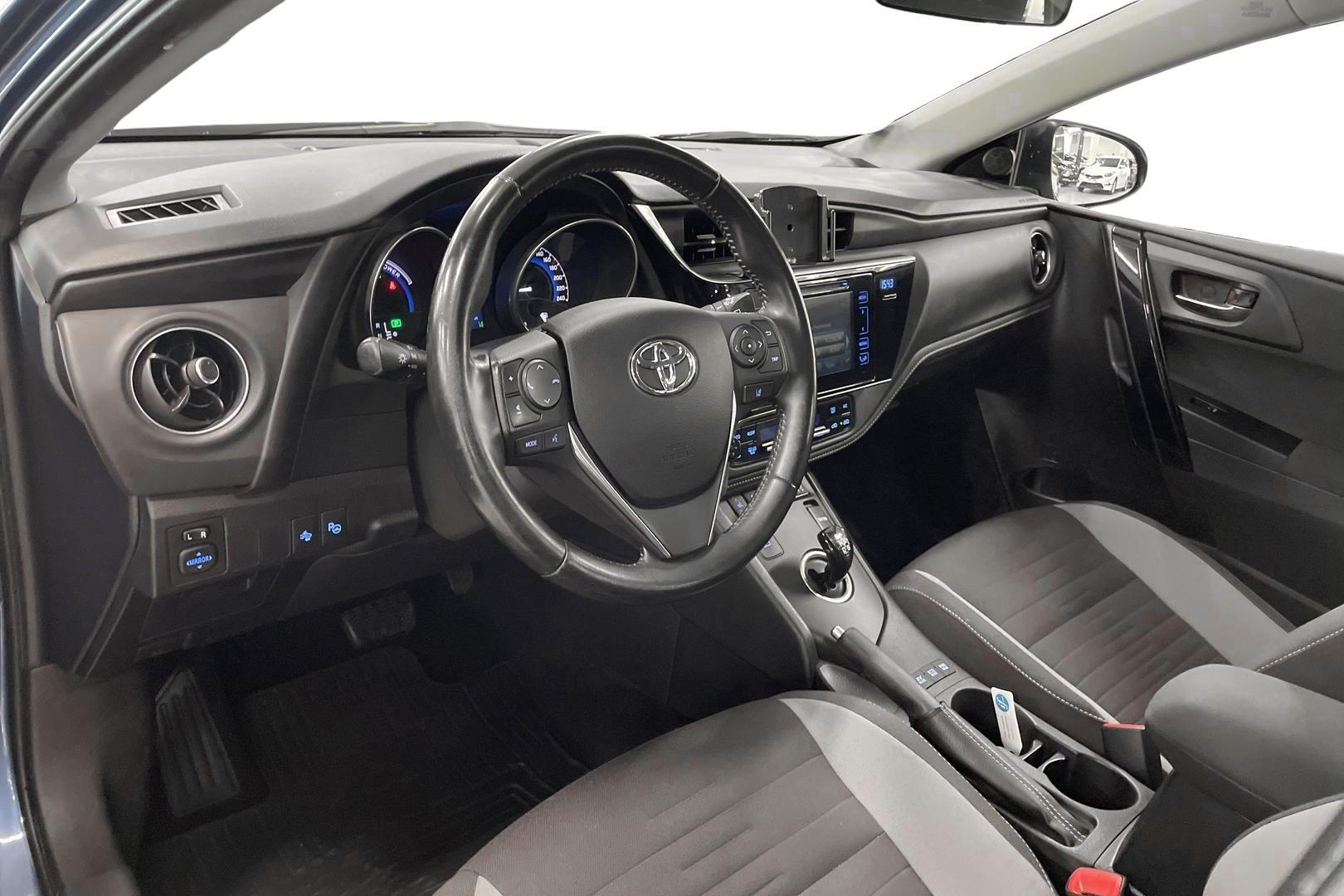 Toyota Auris 2016