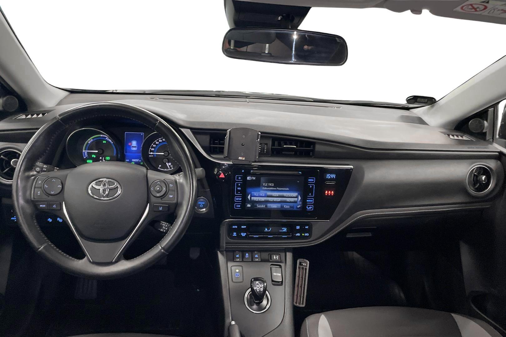 Toyota Auris 2016