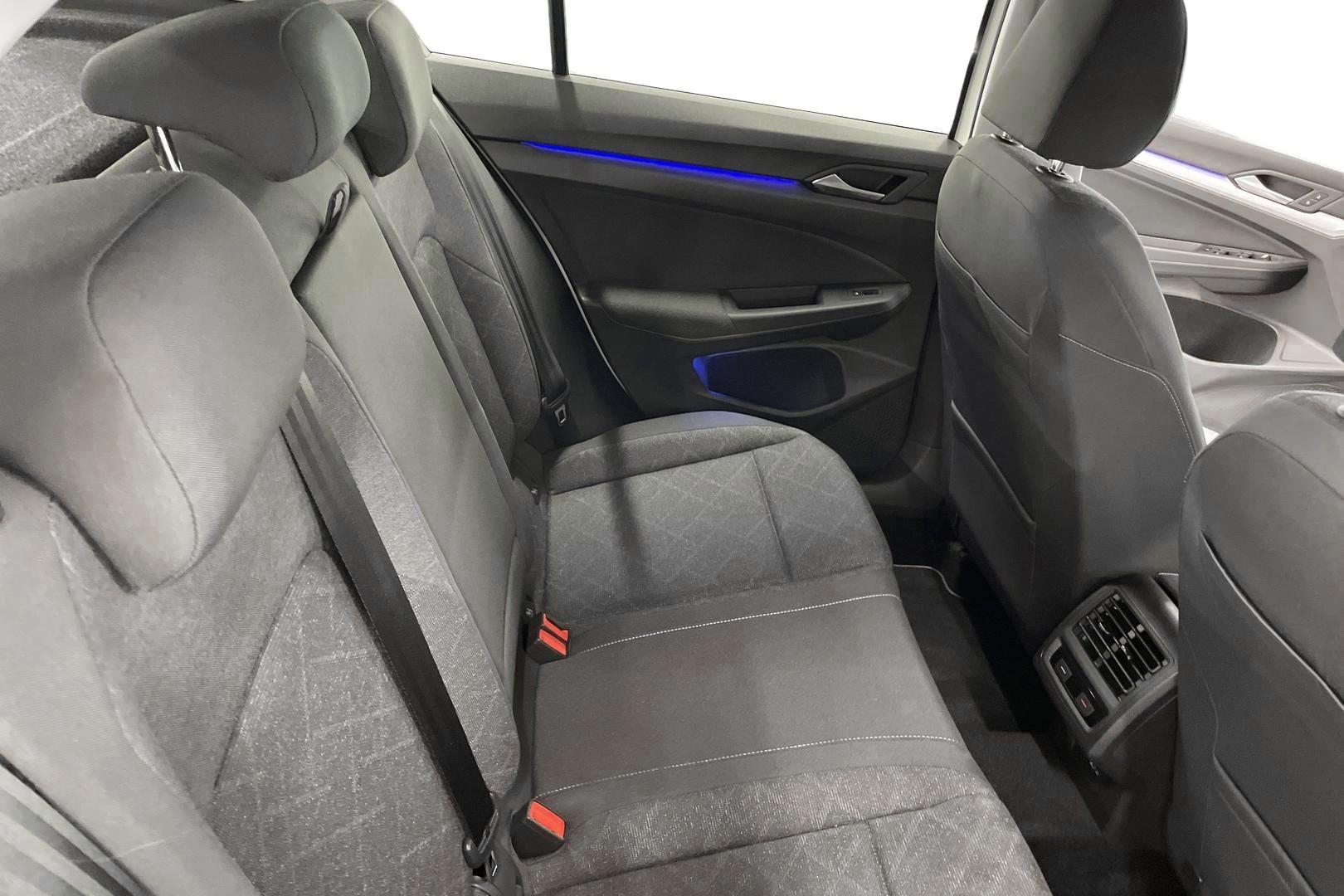 VOLKSWAGEN Golf 12