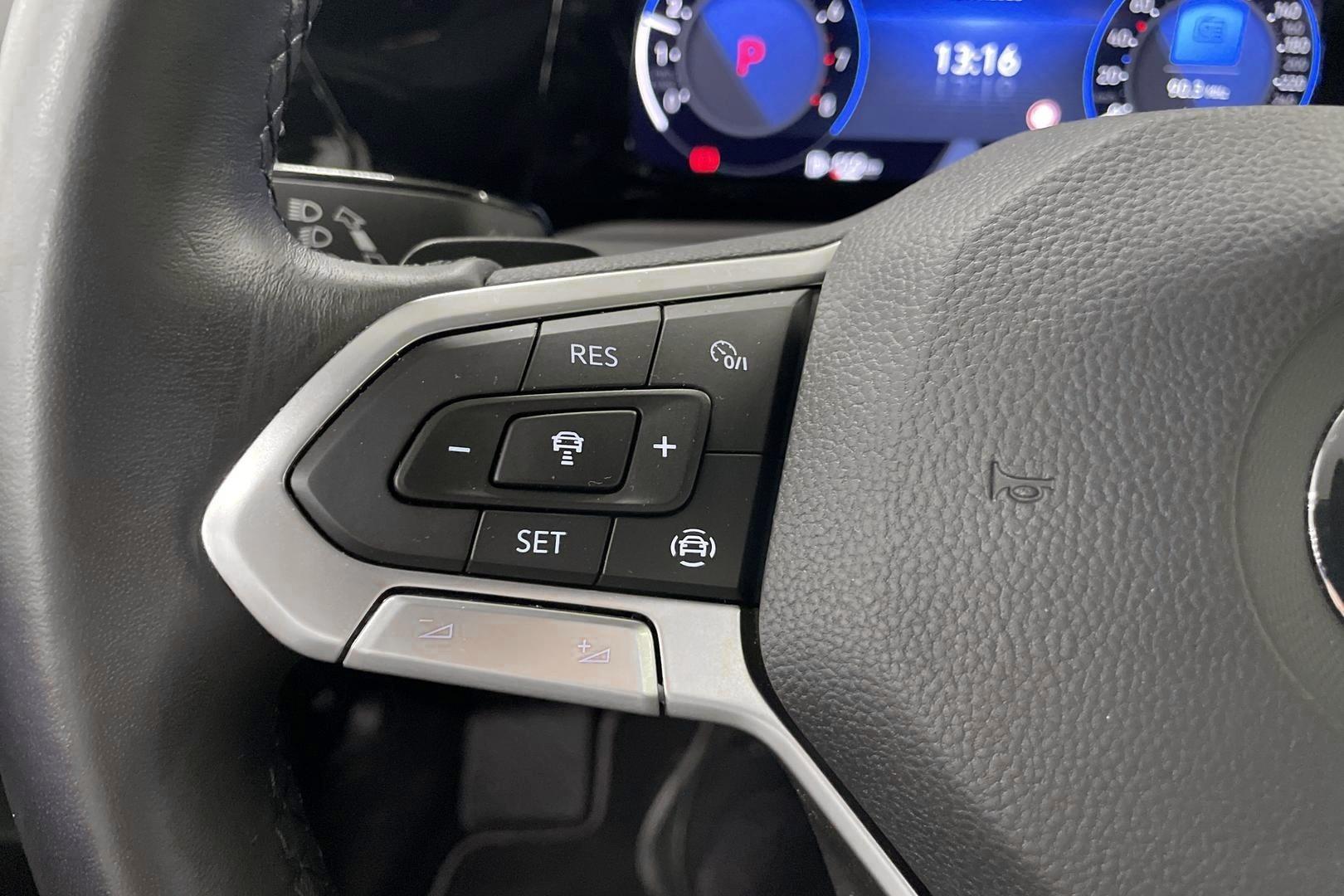 VOLKSWAGEN Golf 14