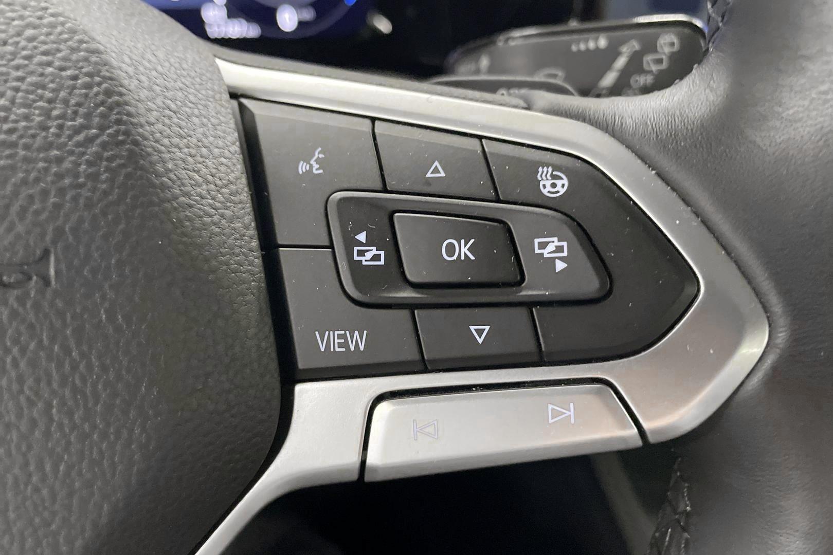 VOLKSWAGEN Golf 15