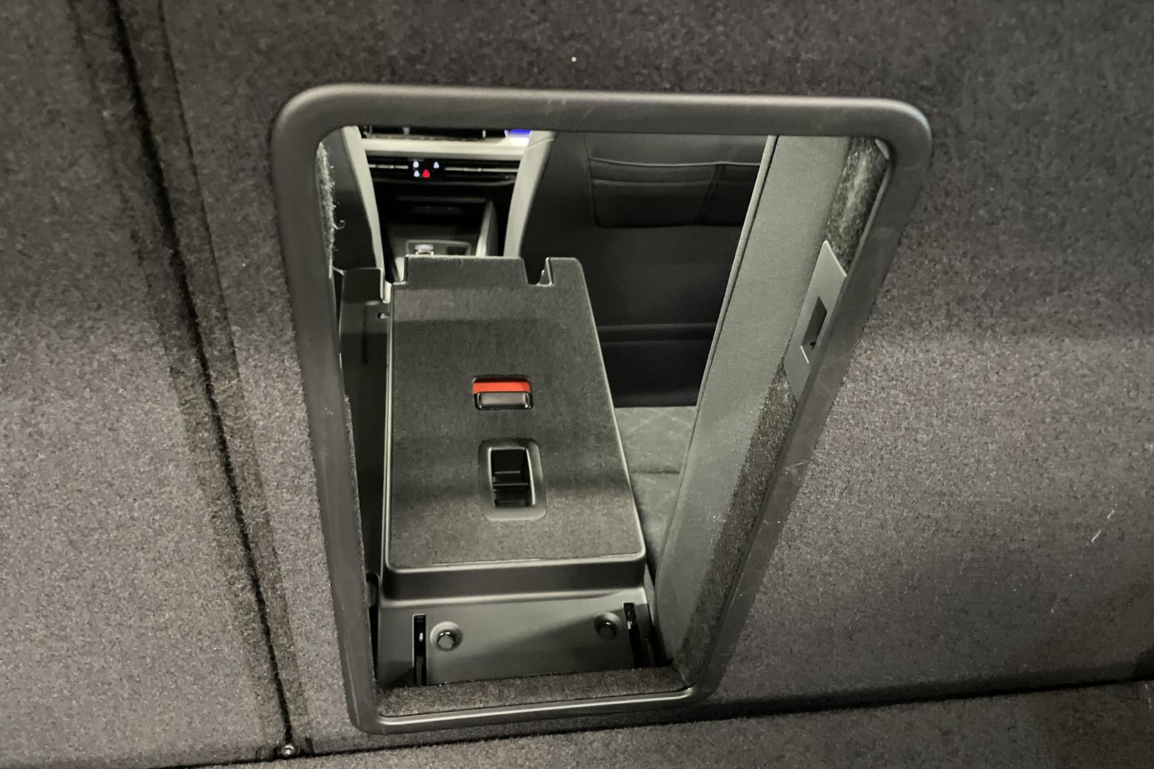 VOLKSWAGEN Golf 26