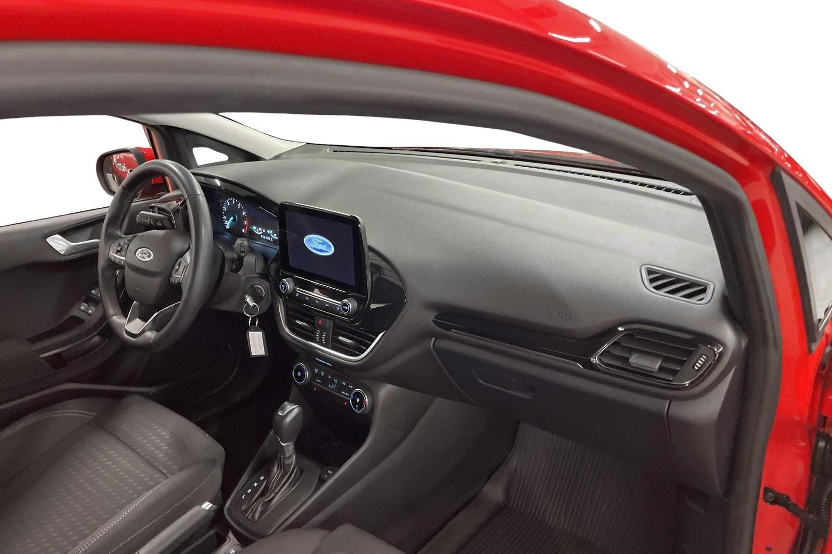 Ford Fiesta 12