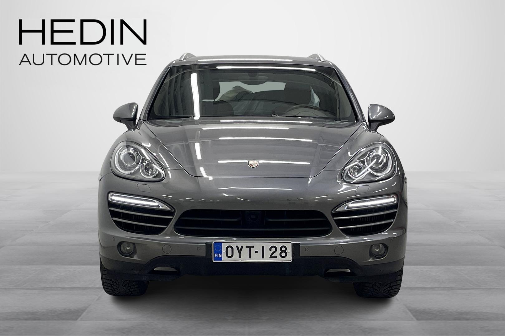 Porsche Cayenne 2011