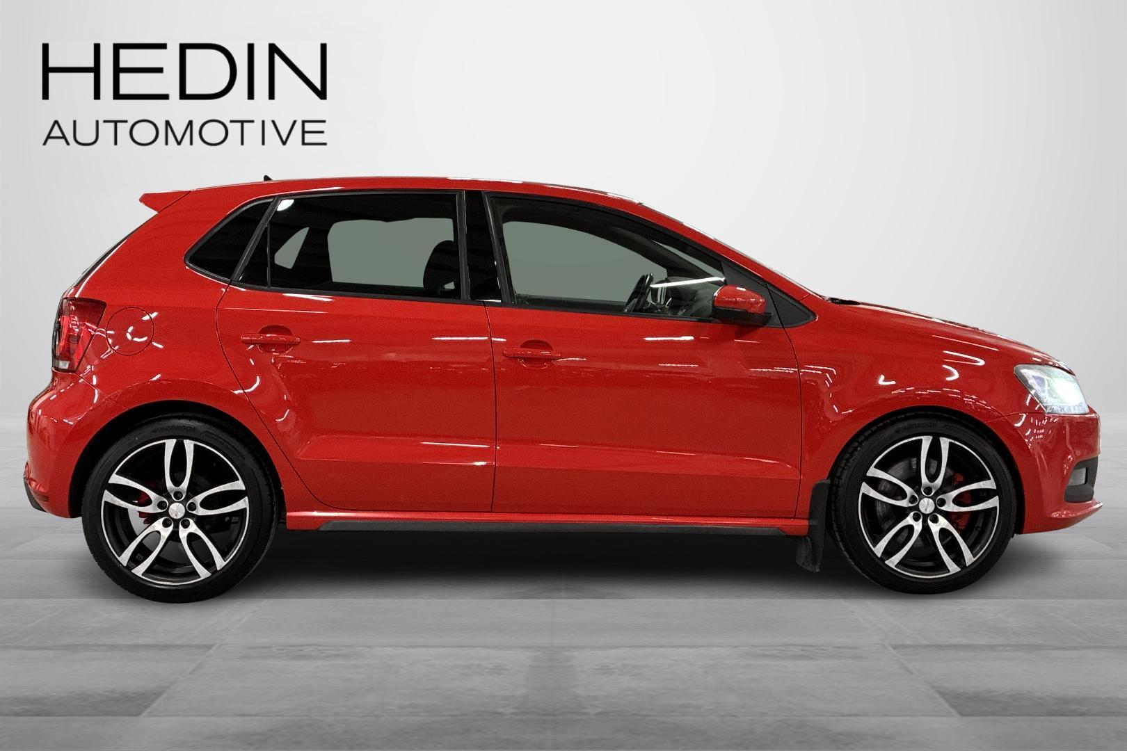 VOLKSWAGEN Polo 2013