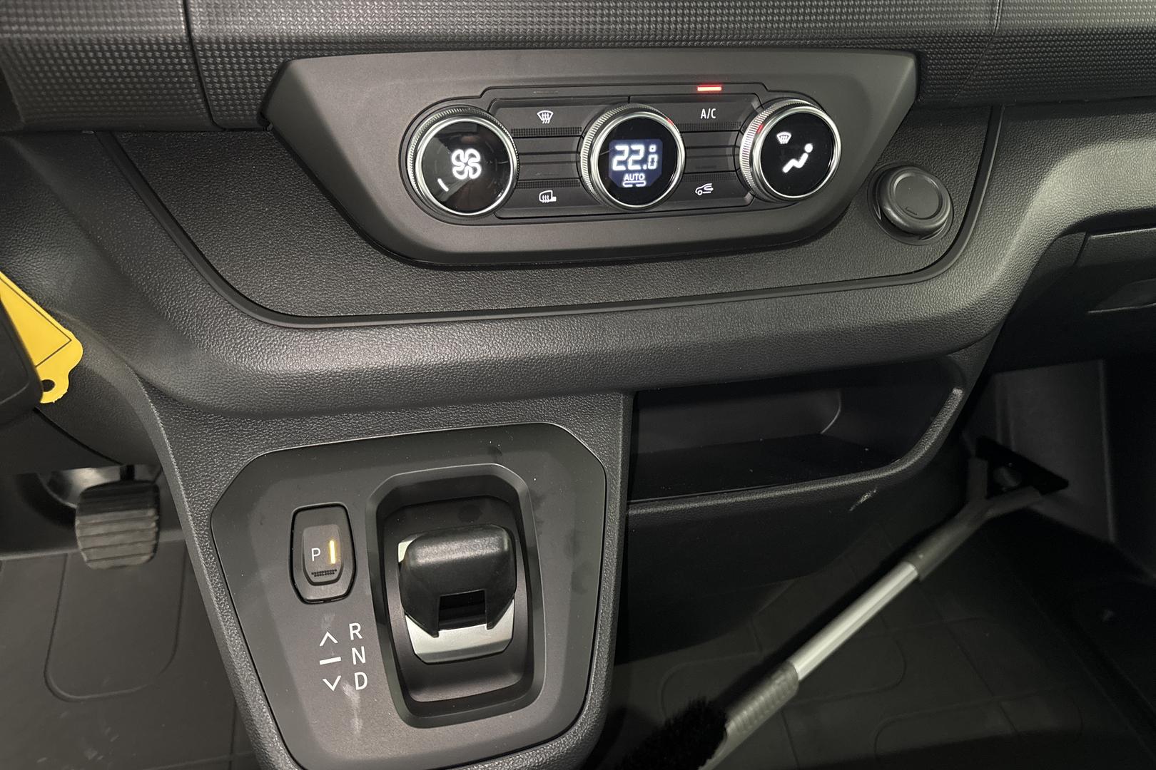 Nissan Primastar 2025