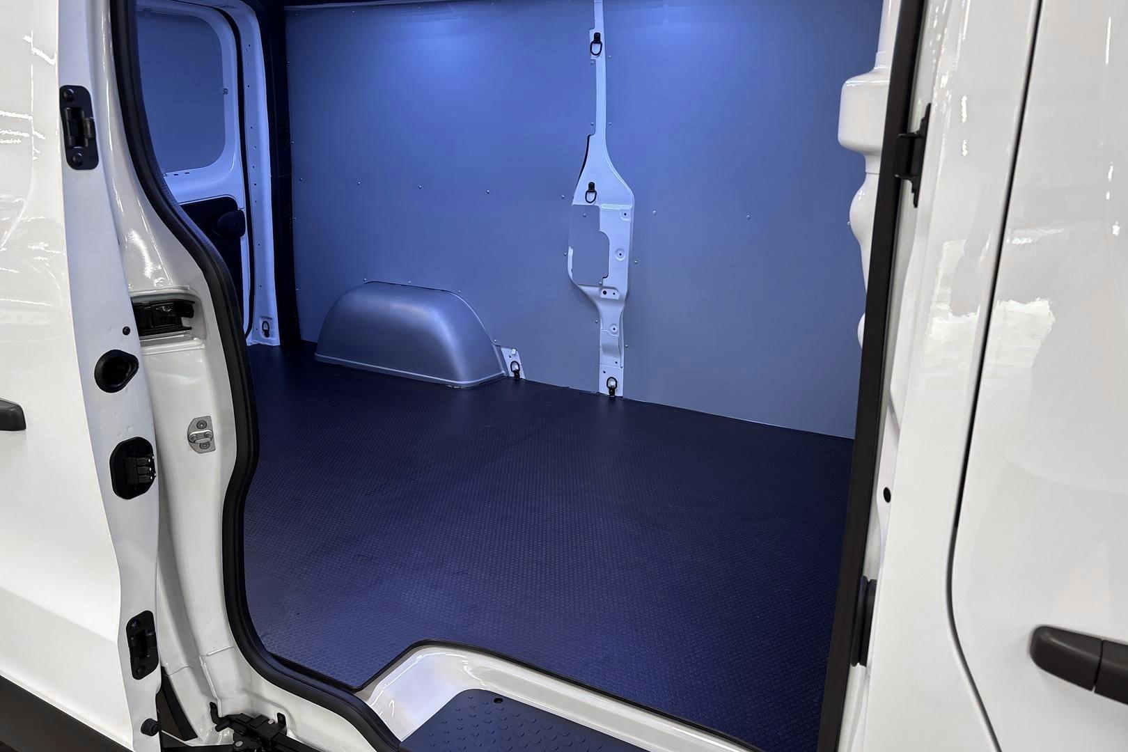 Nissan Primastar 2025