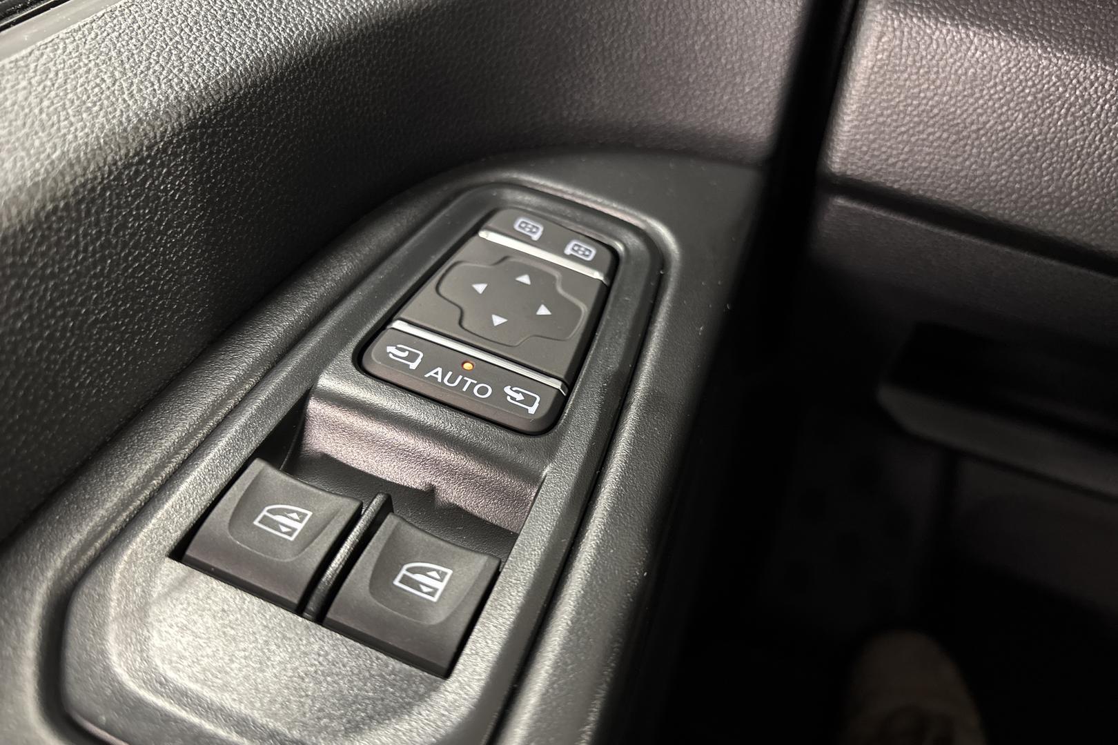 Nissan Primastar 2025