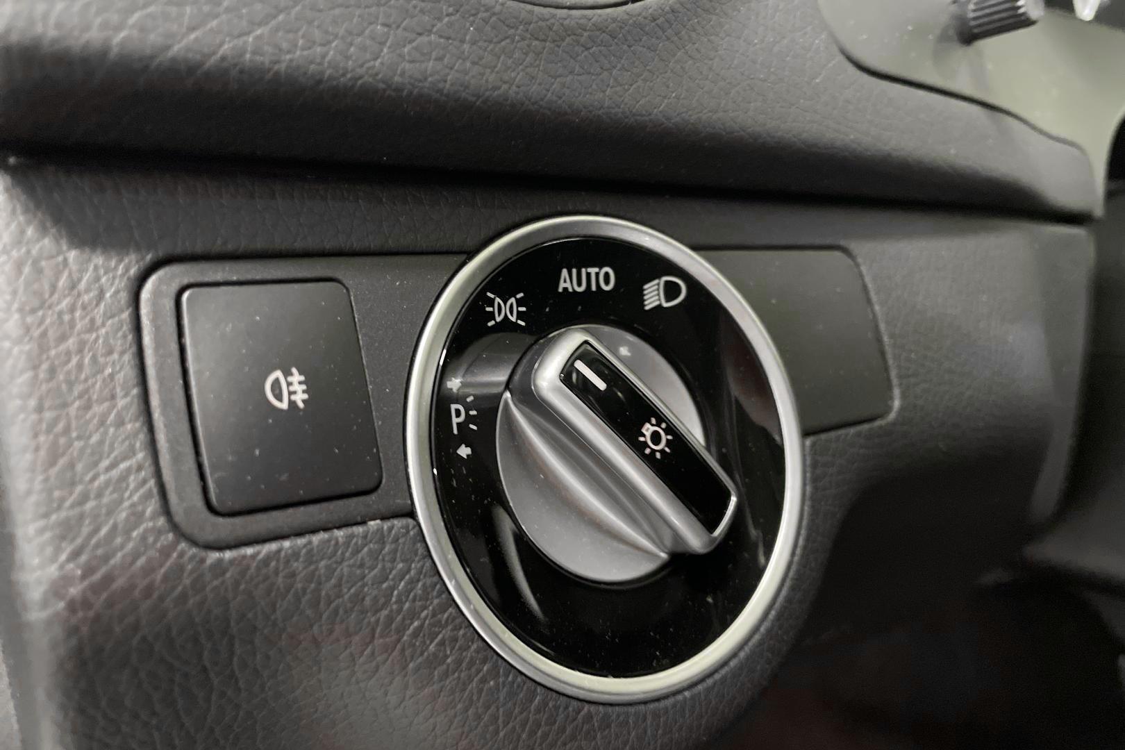 Mercedes-Benz C 15