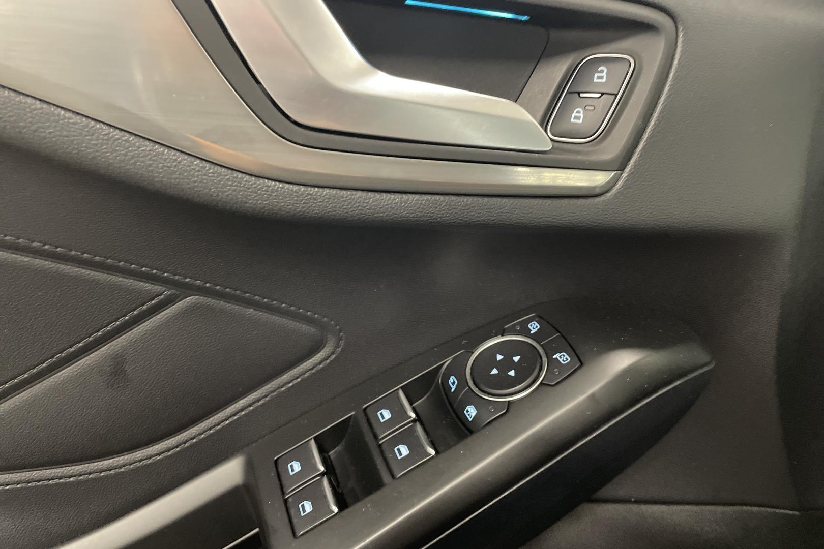 Ford Focus 22