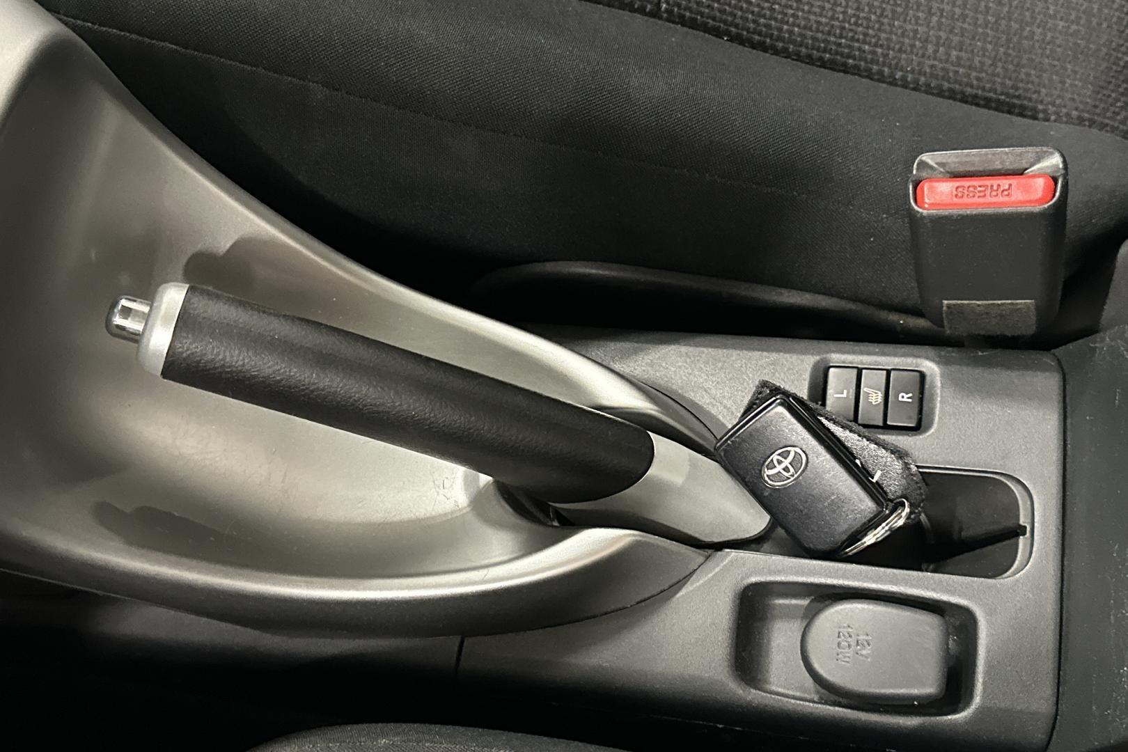 Toyota Auris 2012