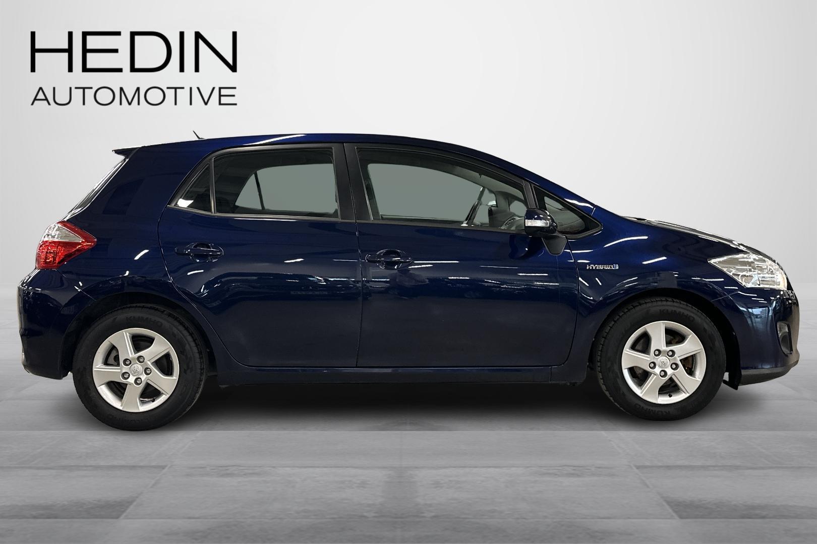 Toyota Auris 2012